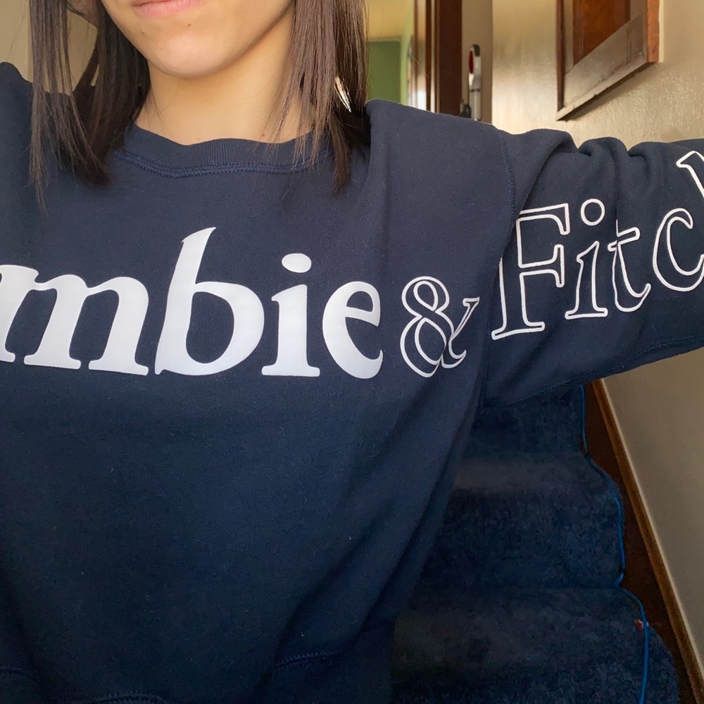 ABERCROMBIE&FITCH Sweater 🍑